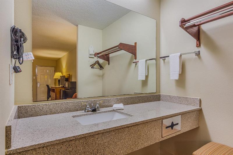 Motel 6 Abbeville La image