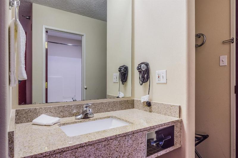 Motel 6 Abbeville La image
