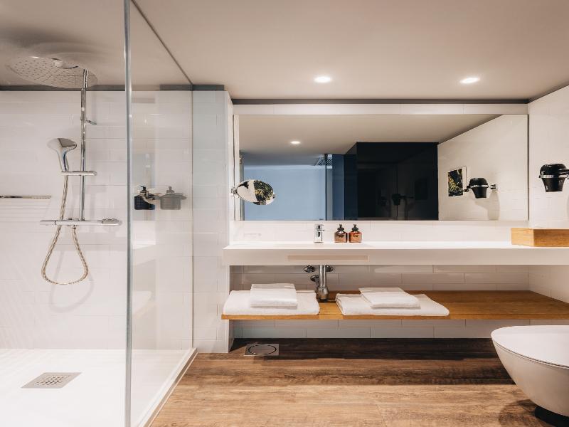 Uma House by Yurbban Trafalgar  image