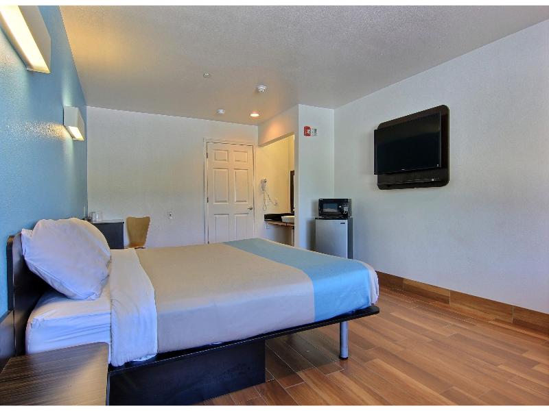 Motel 6 Rockport, Tx image