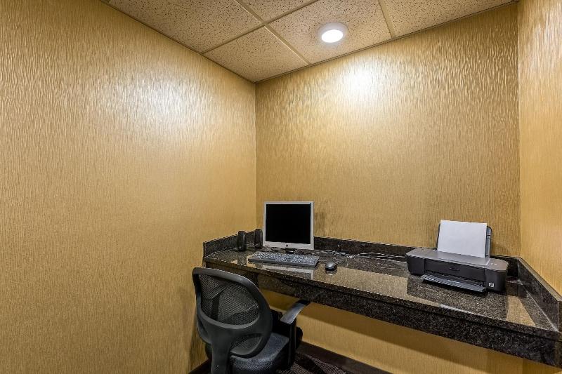 Cobblestone Inn Suites Merrill image