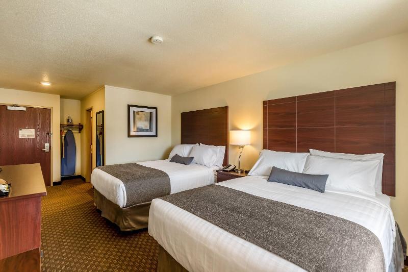 Cobblestone Inn Suites Merrill image