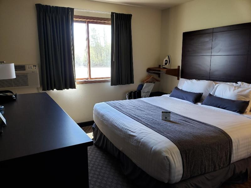 Cobblestone Inn Suites Merrill image