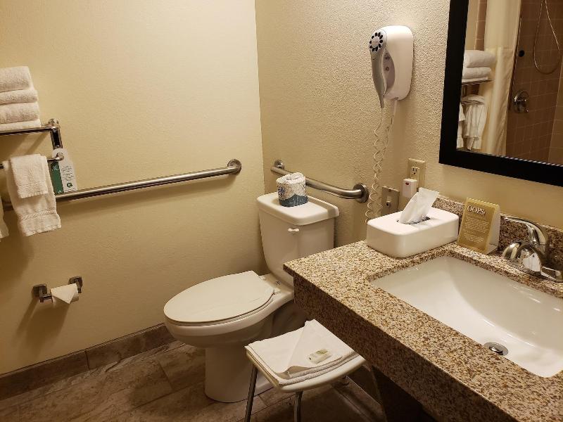Cobblestone Inn Suites Merrill image 10