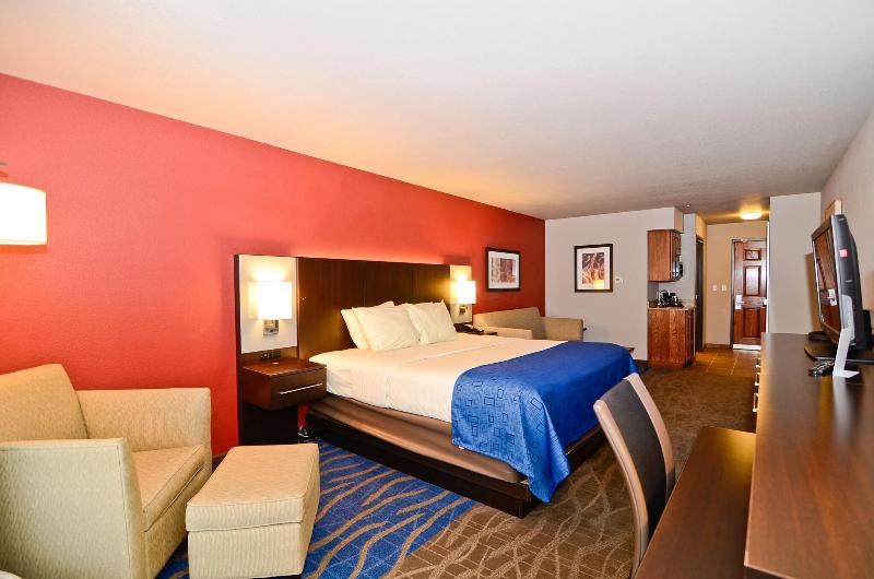 Astoria Hotel And Event Center image
