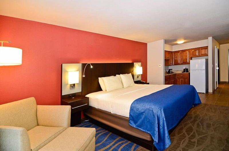 Astoria Hotel And Event Center image