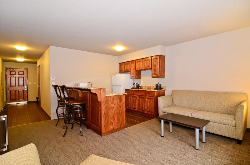 Astoria Hotel And Event Center image