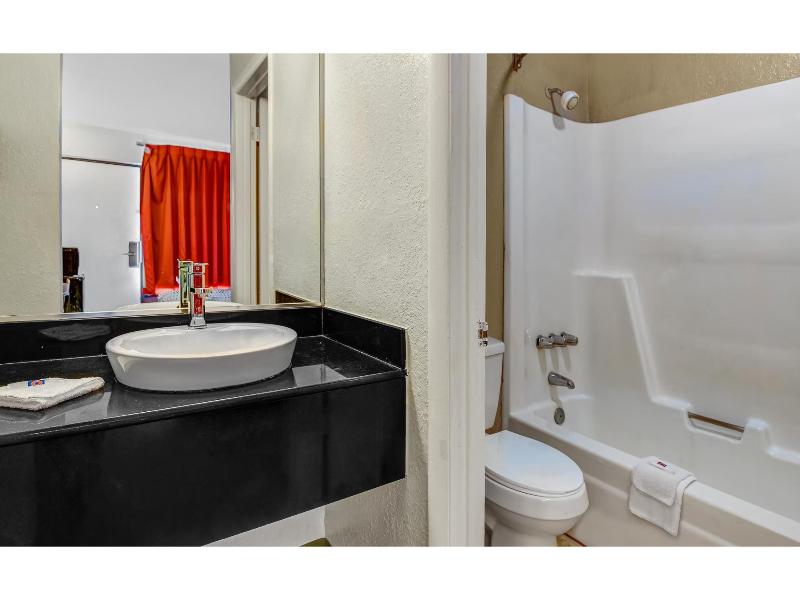 Motel 6 Dalton, Ga image