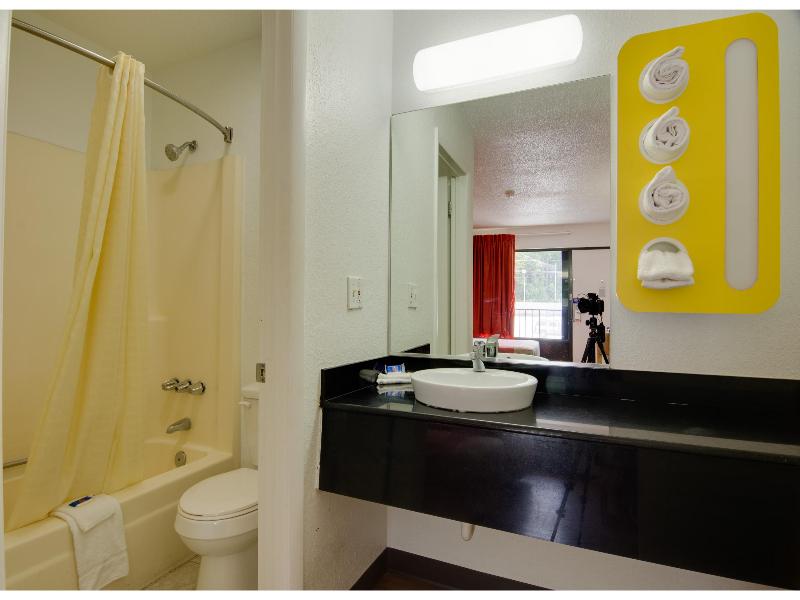 Motel 6 Dalton, Ga image