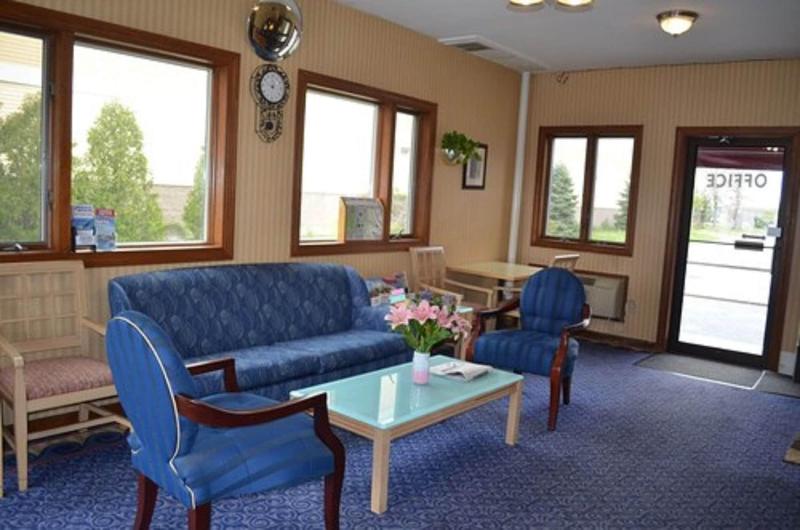 Hyannis Host Inn image