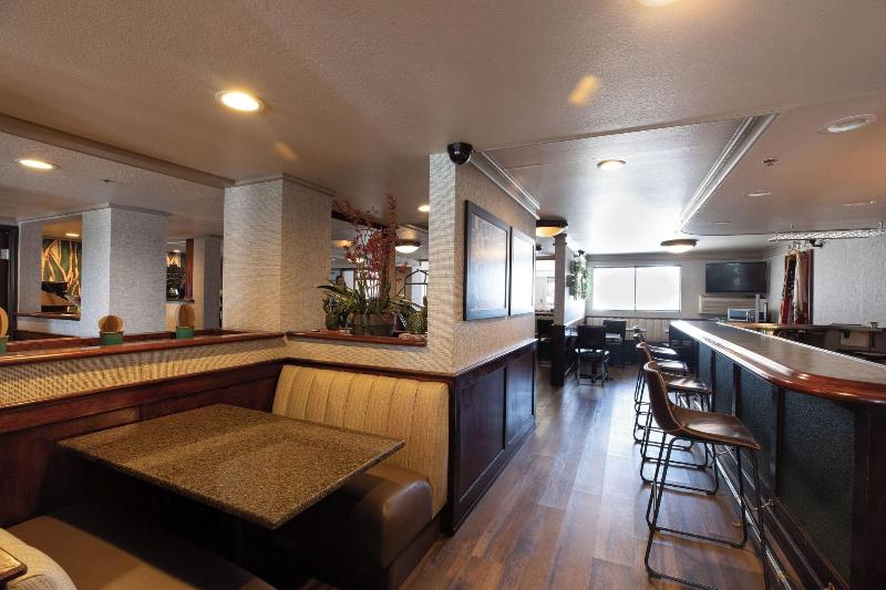 Oxnard Inn Lancaster image
