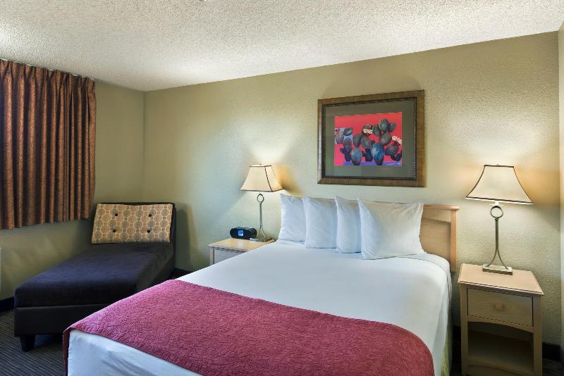 Oxnard Inn Lancaster image