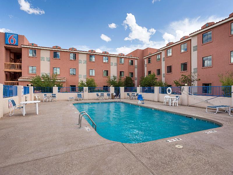 Motel 6 Page, Az image