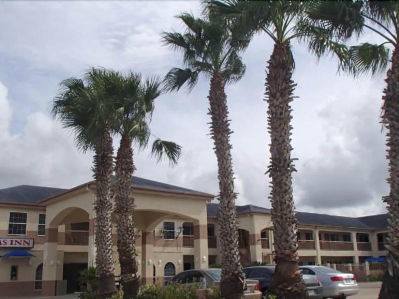 Texas Inn La Feria image