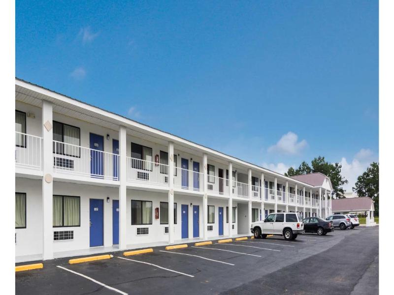 Motel 6 Bremen, Ga image