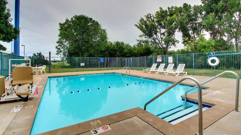 MOTEL 6 SALINA