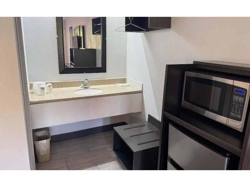 Motel 6-Cedar Rapids, IA GA image
