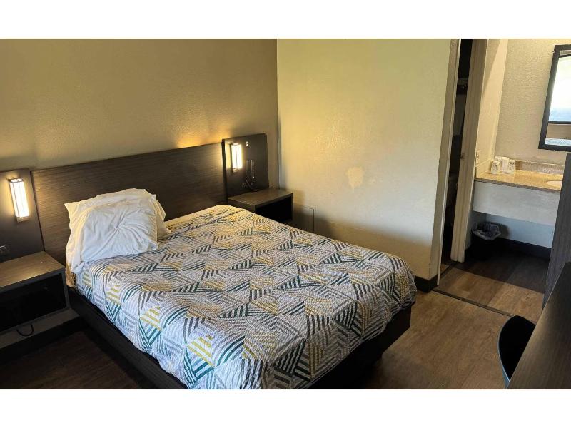 Motel 6-Cedar Rapids, IA GA image