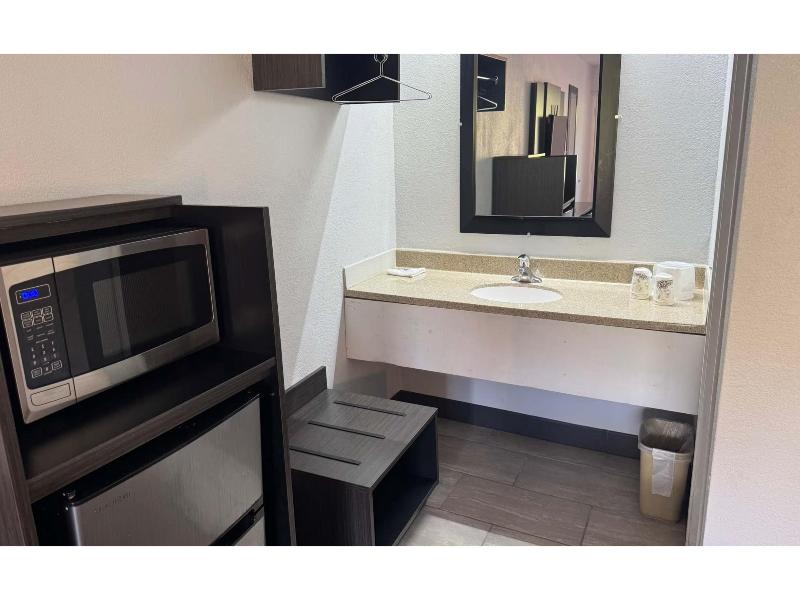 Motel 6-Cedar Rapids, IA GA image