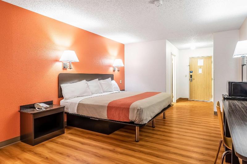 Motel 6 Winslow image