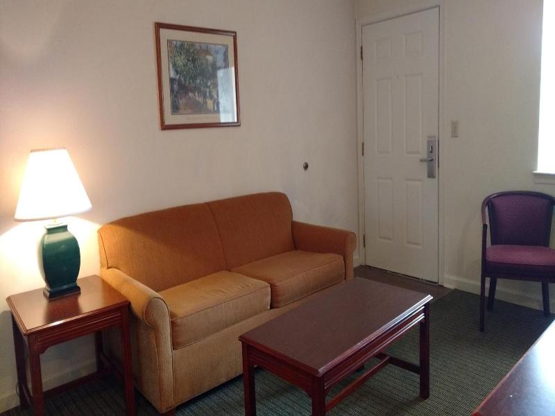 Affordable Suites Charlottesville — general view