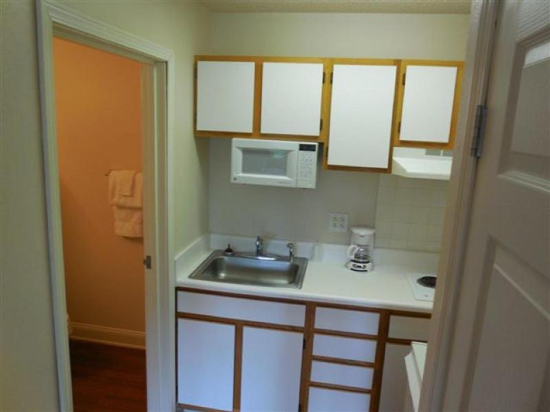 Affordable Suites Charlottesville — exterior view