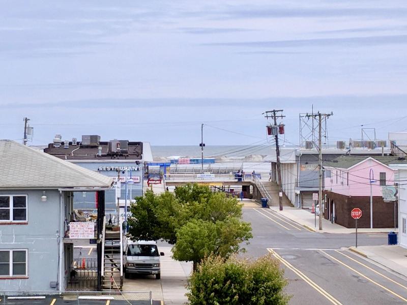 Quebec Motel — general view