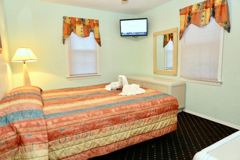 Quebec Motel image