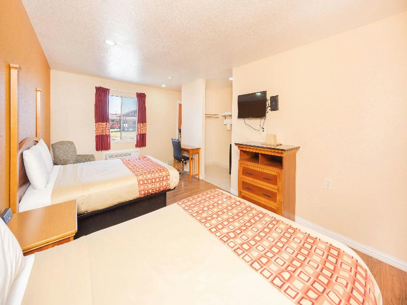 Regency Inn Hondo image