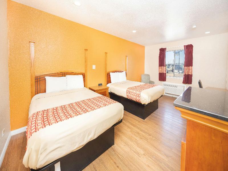 Regency Inn Hondo image