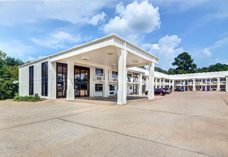 Motel 6 Lindale Tx image