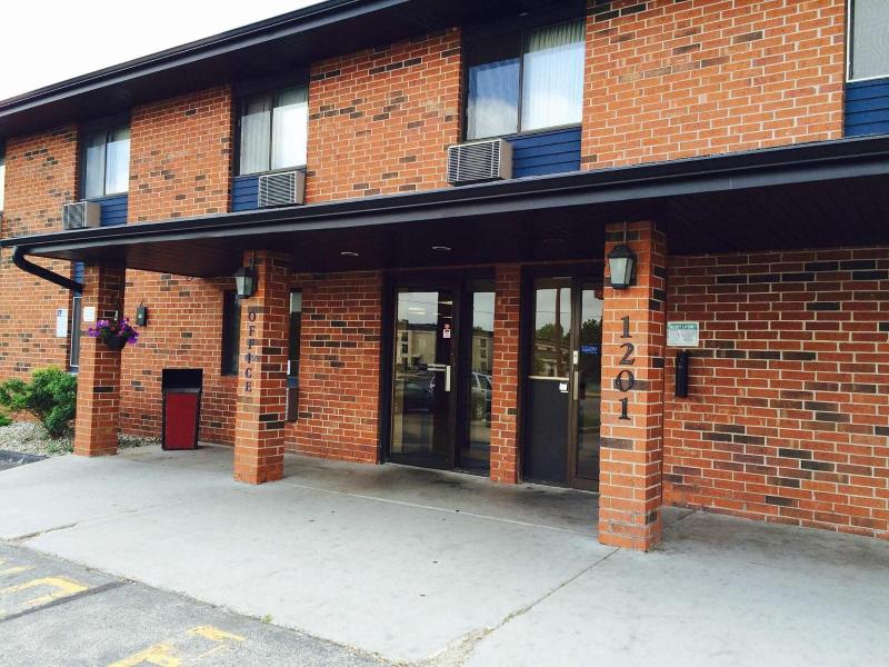 Motel 6 Oak Creek Wi image