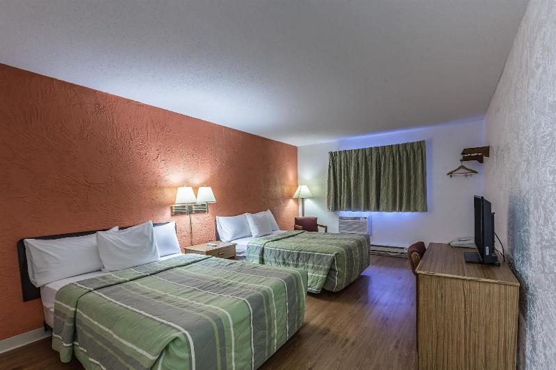 Motel 6 Oak Creek Wi image