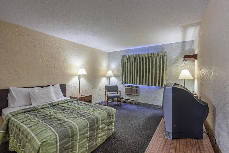 Motel 6 Oak Creek Wi image