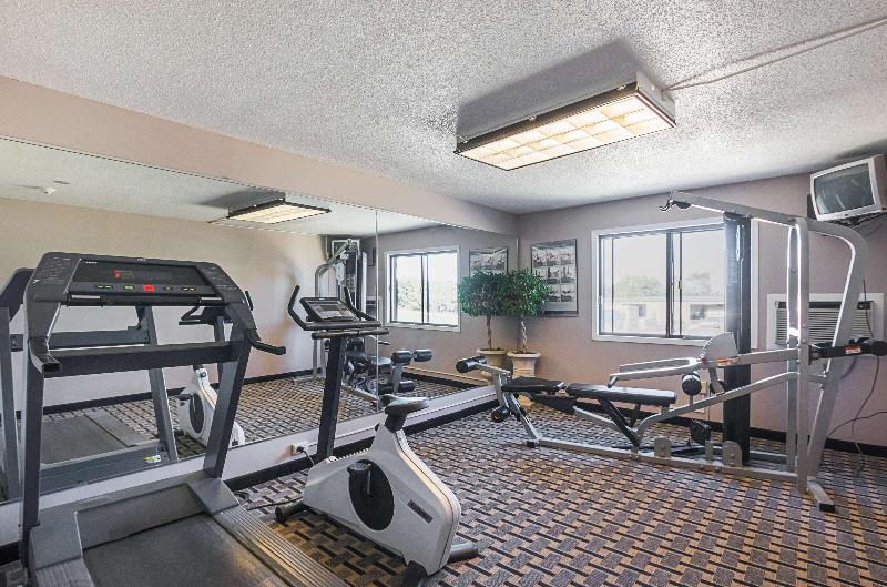 Motel 6 Marshalltown Ia image