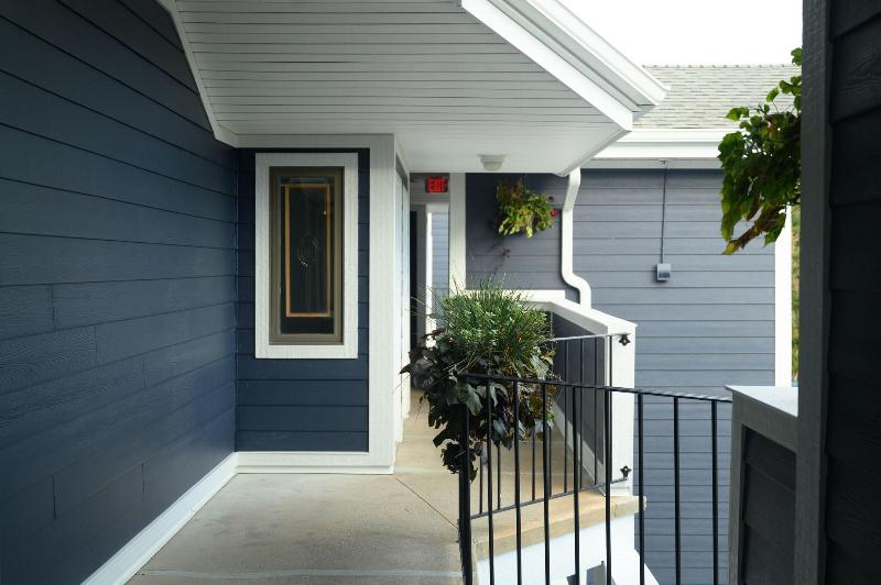 Pointes North Beachfront Hotel photo 2