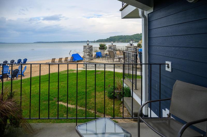 Pointes North Beachfront Hotel photo 5