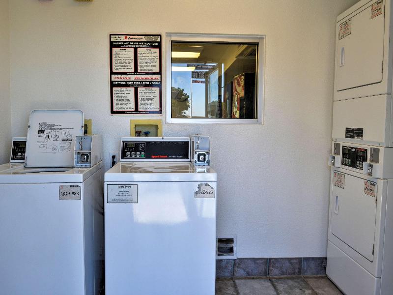 Motel 6 Santa Nella Los Banos Interstate 5 image