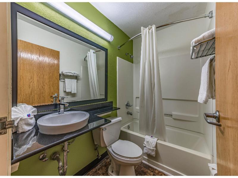 Motel 6 Charlotte, Nc - University image