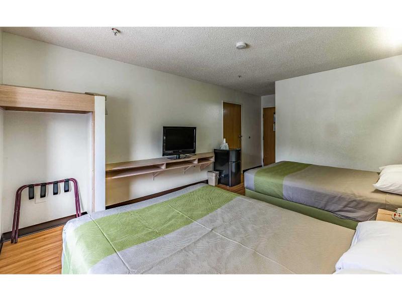Motel 6 Charlotte, Nc - University image