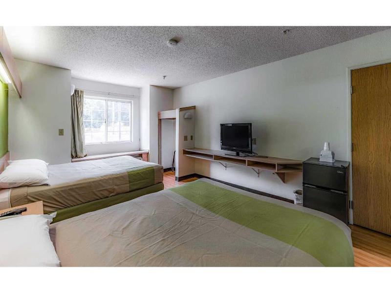 Motel 6 Charlotte, Nc - University image