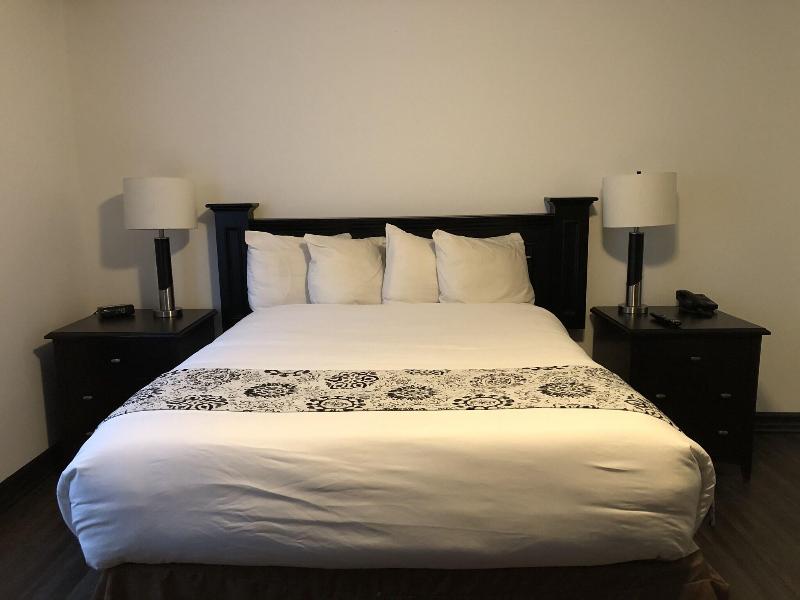 Monastery Spa Suites By The Leaside Group HAB