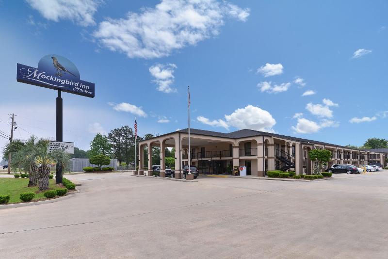 Mockingbird Inn Suites image