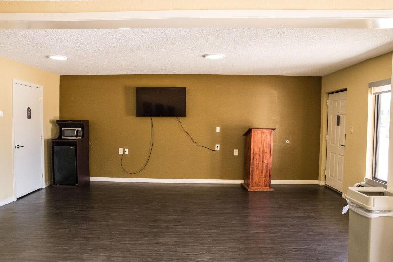 Mockingbird Inn Suites image