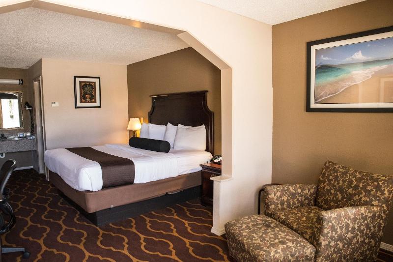 Mockingbird Inn Suites image