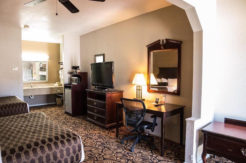 Mockingbird Inn Suites image