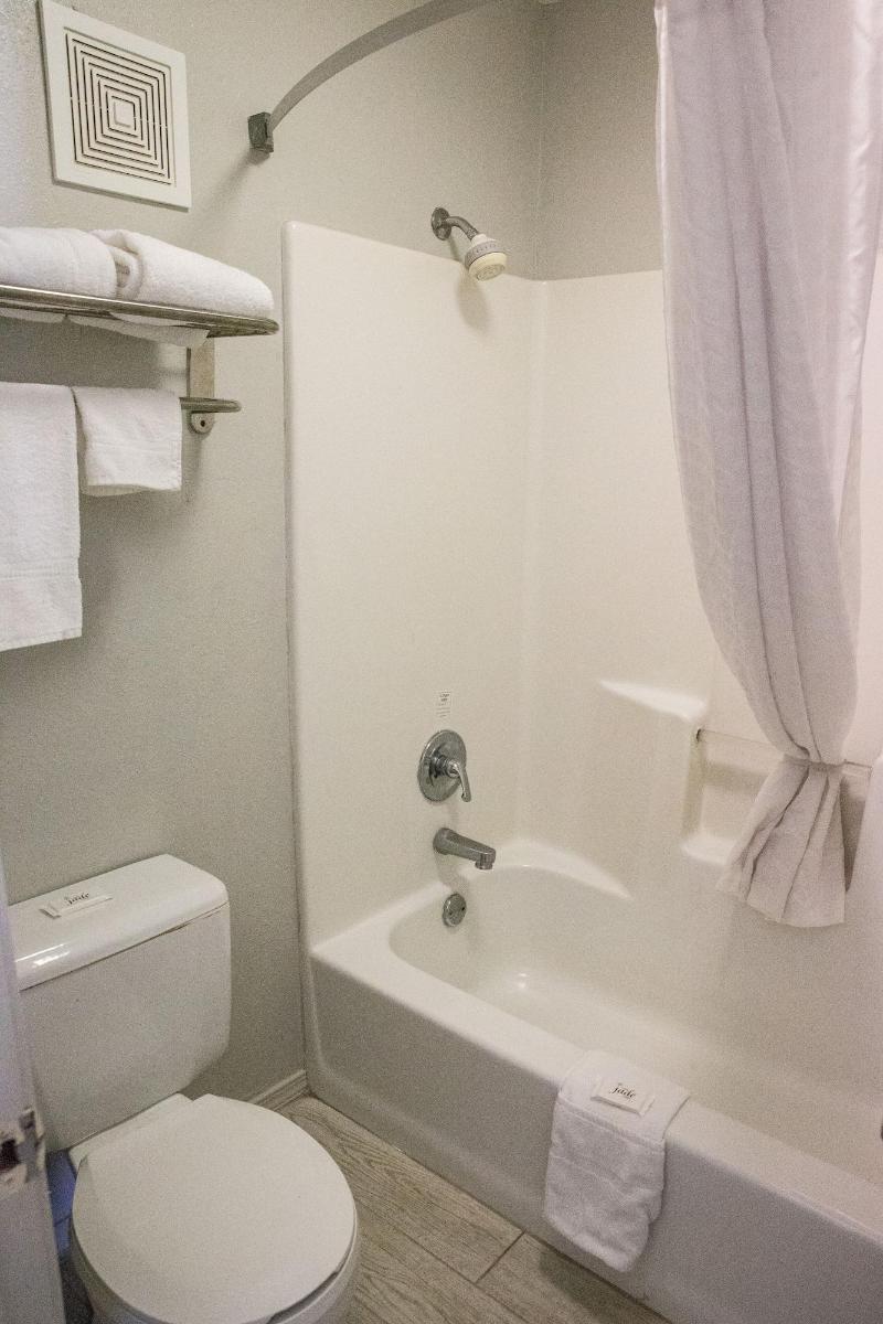 Mockingbird Inn Suites image