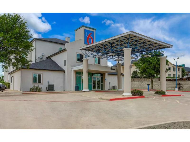 Motel 6 Weatherford, TX GA 3