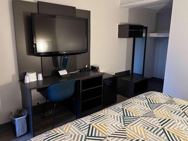 Motel 6 Ely image