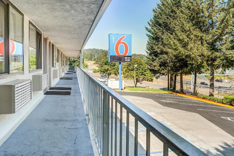 Motel 6 Eugene South Springfield image